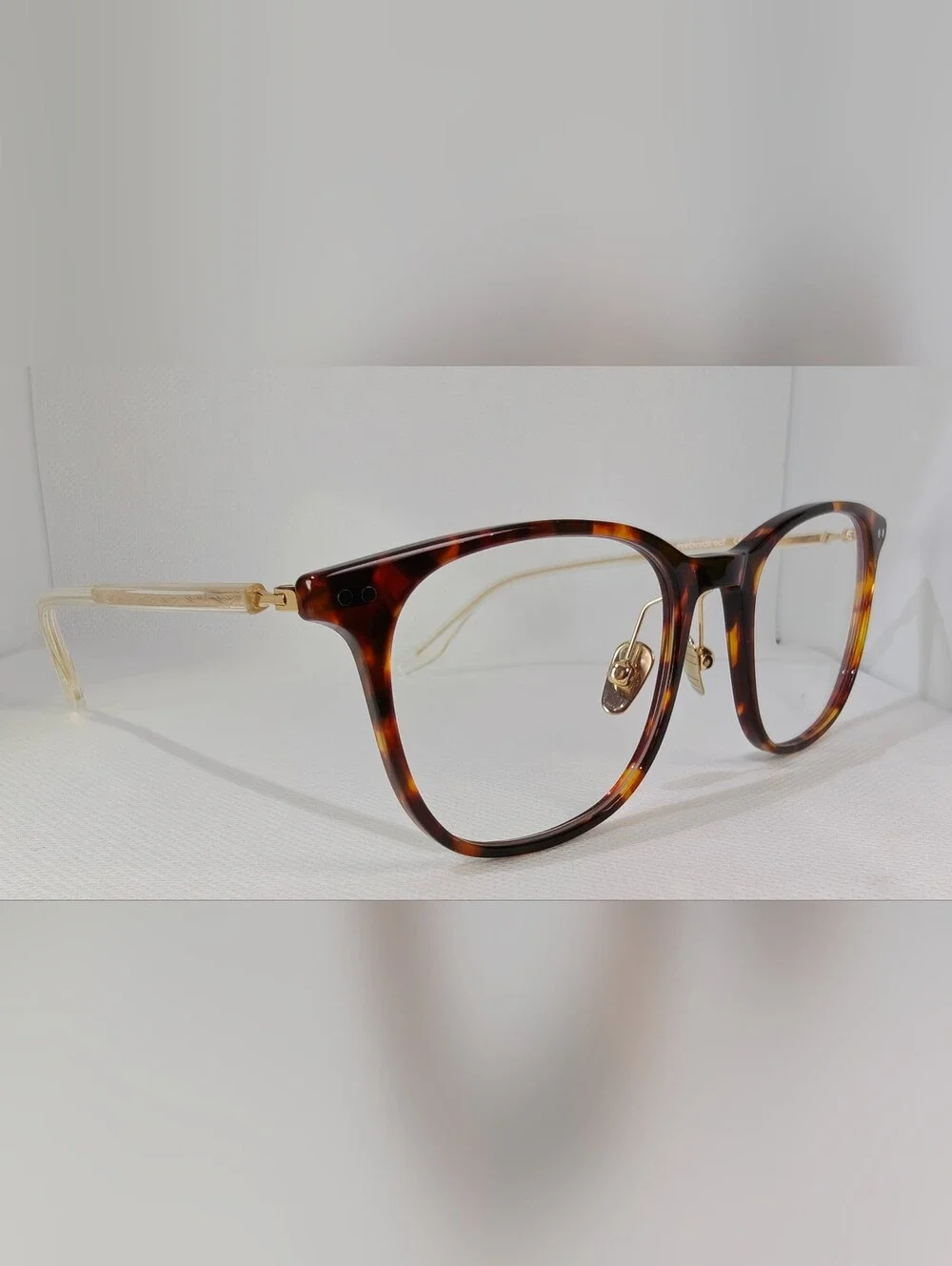 Follow. Gold, Tortoiseshell Square Frame. Elegant. Nice Detail.